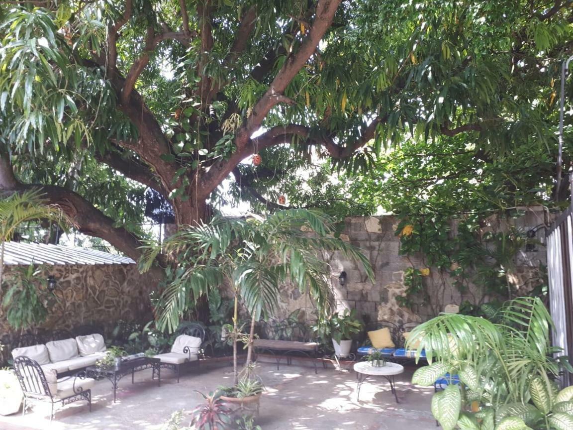 Hotel Alcaldeza - Garden House Maria Guadalupe Santo Domingo Exterior photo